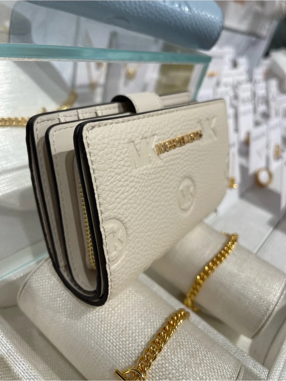 Michael Kors Jet Set Travel Medium Logo Debossed Billfold Wallet Light Cream NWT